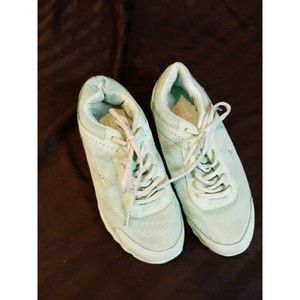 Women's Everlast tennis shoes 8.5m used good condition, teal, memory foam